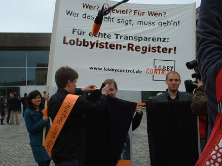 dscf0160-enthuellung1_klein dscf0160-enthuellung1_klein