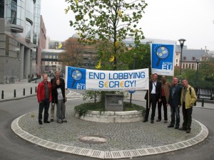 ALTER-EU-Aktion vor dem Europaparlament, Oktober 2007