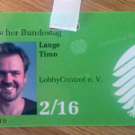 Das Foto zeigt den Hausausweis von Timo Lange von LobbyControl. LobbyControl ist in der Verbändeliste des Bundestages registriert und kann deshalb bis zu fünf Hausausweise beantragen.