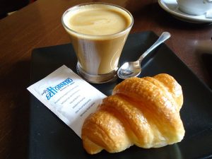 Amisa2 - intime Treffen mit der Wirtschaft bei Croissants und Kaffee 