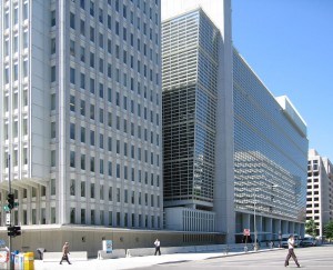 Das Bild zeigt das Gebäude der Weltbank in Washington. Bei der Weltbank ist das Internationales Zentrum zur Beilegung von Investitionsstreitigkeiten (ICSID) angesiedelt. Dort hat die Meinl Bank ihre Klage eingereicht.