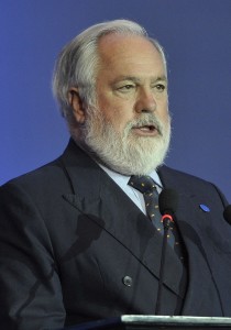 Das Bild zeigt den ehemaligen Ölindustriellen und jetzigen Klimakommissar Miguel Arias Canete.